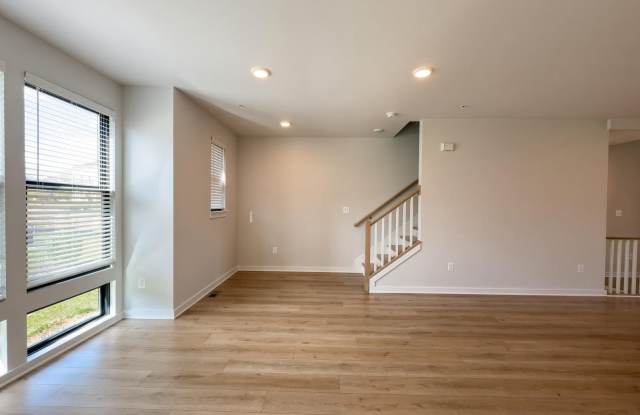 17254 HARDISTY Way Gallery 4