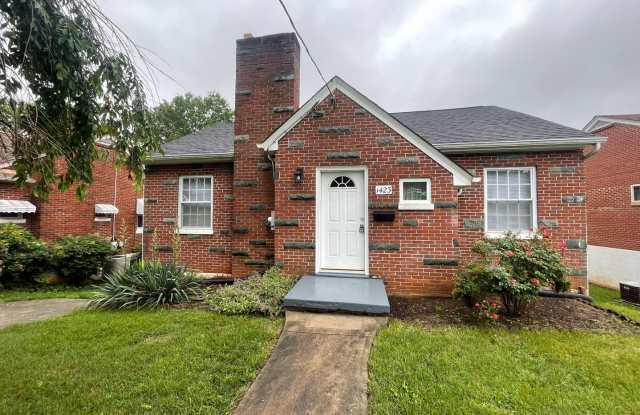 Adorable House on Quiet Street - 1423 Gates Street, Lynchburg, VA 24502 Adorable House on Quiet Street - 1423 Gates Street, Lynchburg, VA 24502
