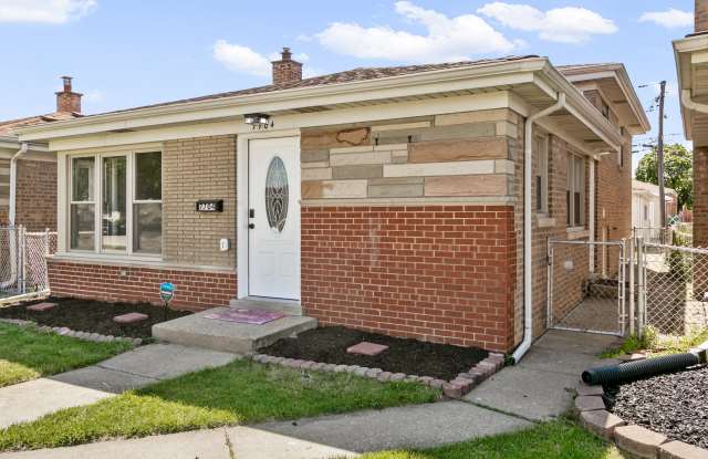 7704 McVicker Avenue Gallery 2
