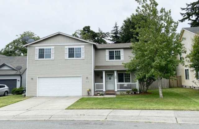 653 SW 1st Ave - 653 Southwest 1st Avenue, Oak Harbor, WA 98277