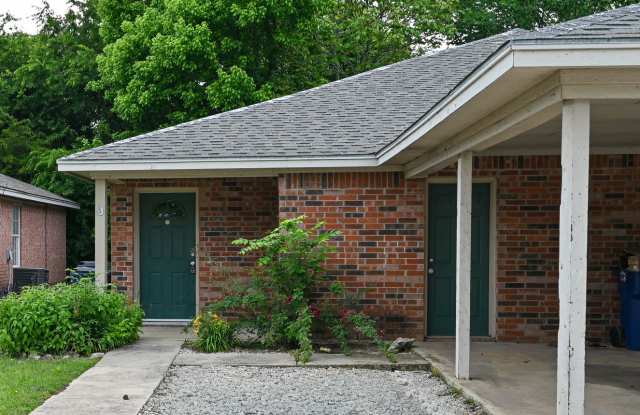 Decatur 3 bedroom 2 bath Duplex Available photos photos