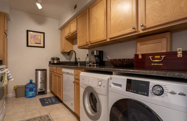 2855 Geary Place 3215 - 1 Gallery 4