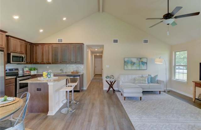 200 W. Austin St. Gallery 4