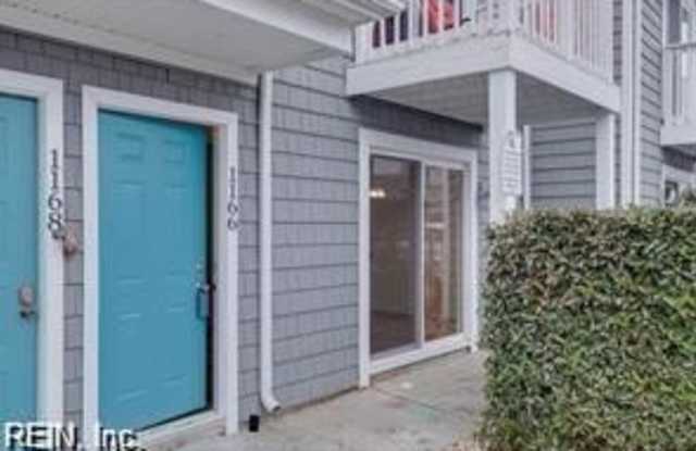 1166 Indian Road photos photos