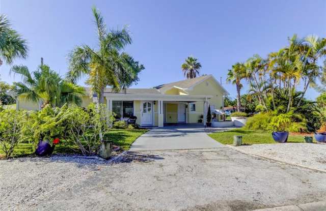 501 JANICE PLACE - 501 Janice Place, Indian Rocks Beach, FL 33785