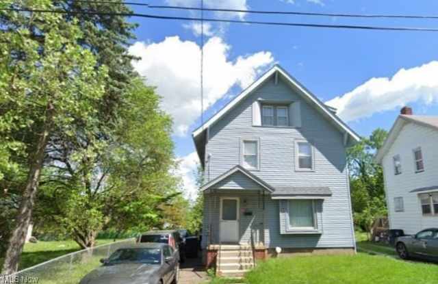 681 Morgan Avenue photos photos