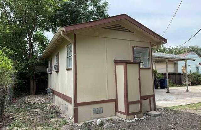 1334 W LULLWOOD  AVE photos photos