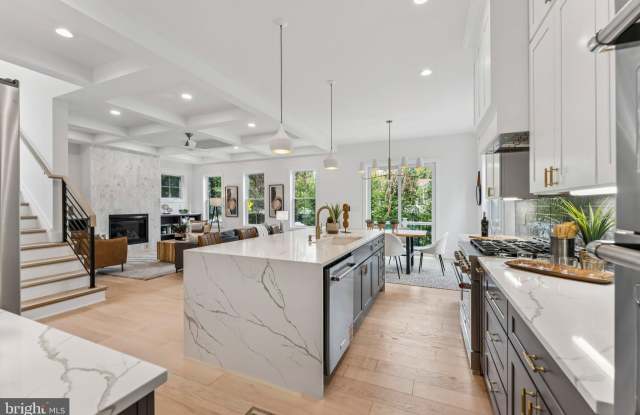 5017 17TH Street N - 5017 17th Street North, Arlington, VA 22207 5017 17TH Street N - 5017 17th Street North, Arlington, VA 22207