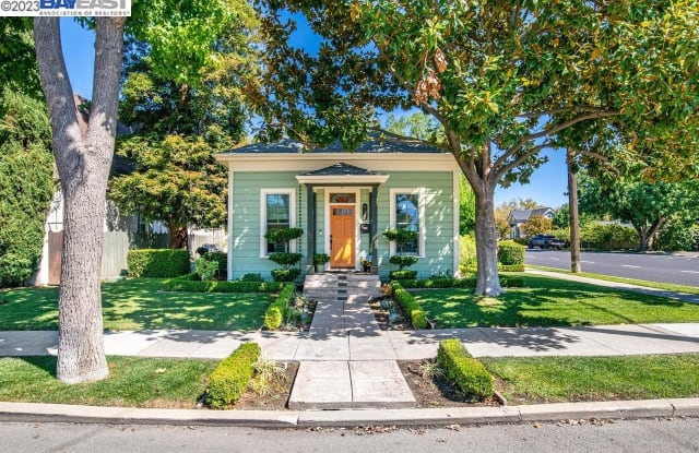 690 S K St - 690 South K Street, Livermore, CA 94550