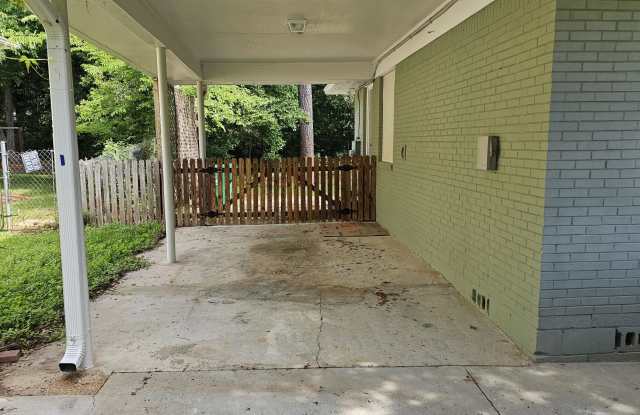 1100 Willivee Drive Gallery 2