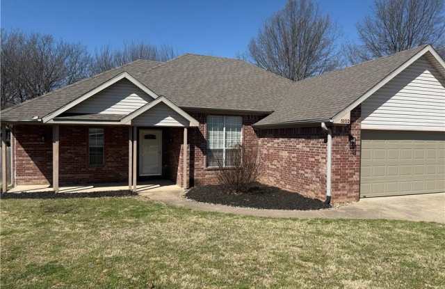 5102 Roxbury photos photos