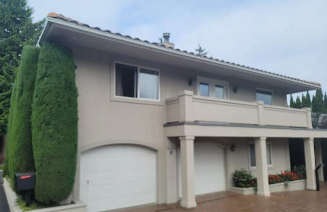 Charming Browns Point Home with Garage  Balcony photos photos