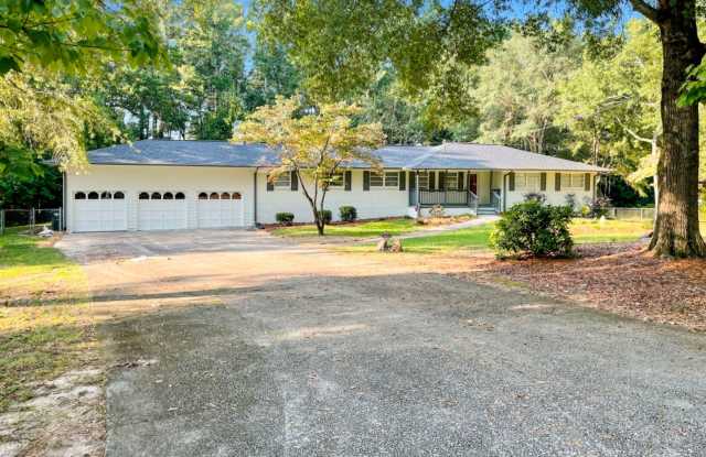 Renovated 3BR Ranch w/Basement photos photos