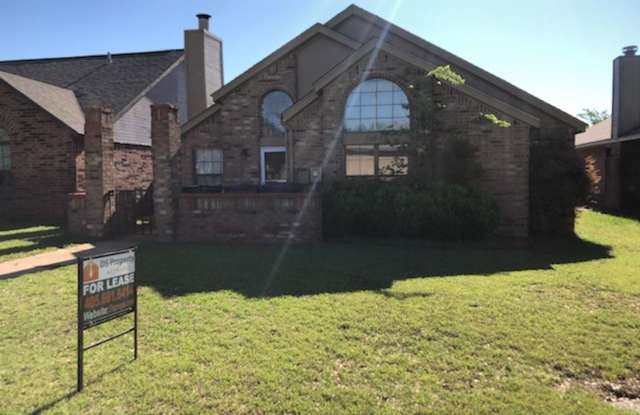 3 bedroom, 2 bath 2 car garage home for rent in Edmond near NW 164th and Western, PETS OK! photos photos