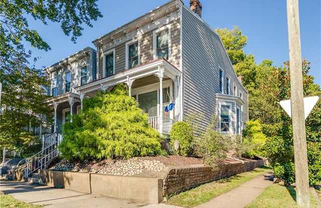 426 Chimborazo Boulevard Gallery 3