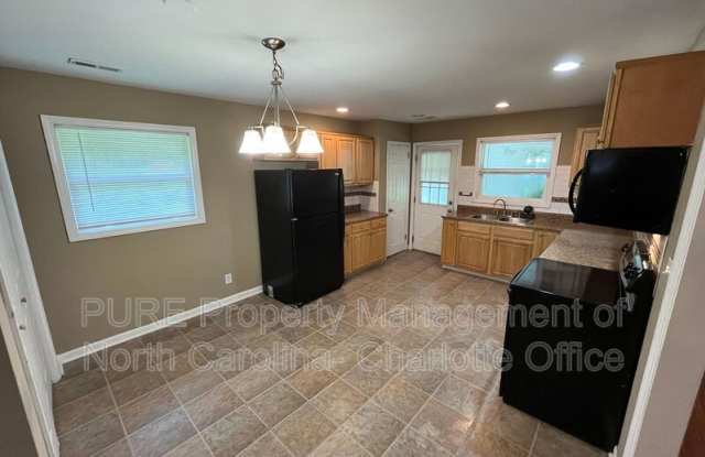 4304 Wedgewood Dr Gallery 1