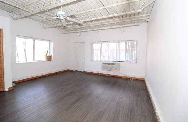 1027 North Molly Court Gallery 1