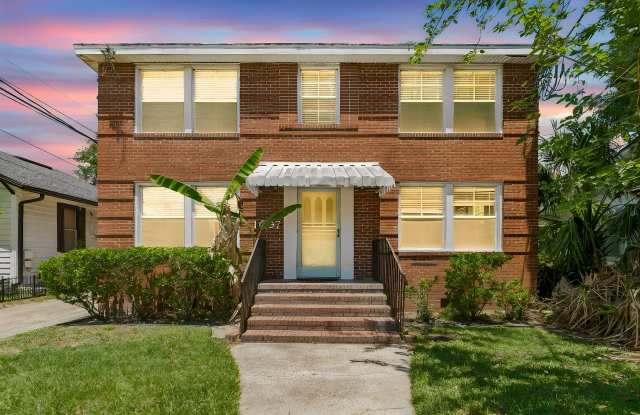 *** TWO WEEKS FREE*** Charming 1BR Near San Marco – Great Location! photos photos