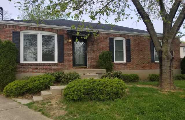 4504 St Claude Dr photos photos