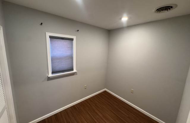 129 Main St - 129 Main Street, Parkesburg, PA 19365