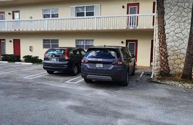 4411 NW 16 photos photos