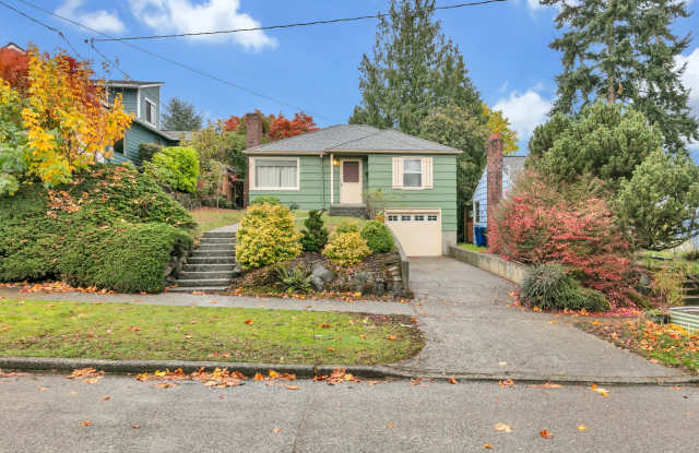 Charming Fauntleroy Craftsman Near Lincoln Park! - 3943 Southwest Rose Street, Seattle, WA 98136
