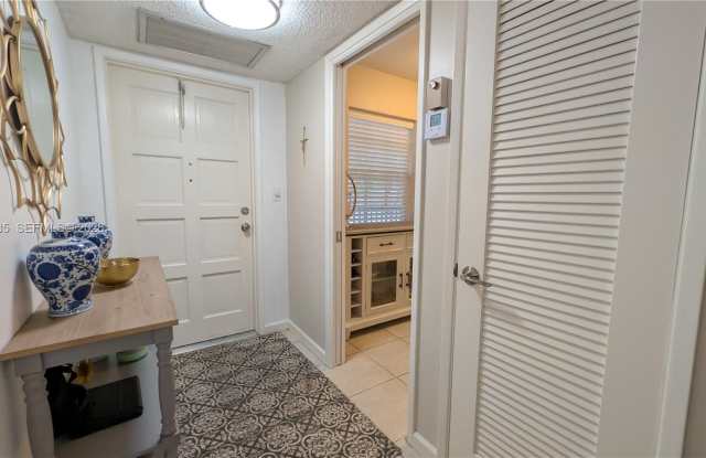 3000 S Course Dr photos photos