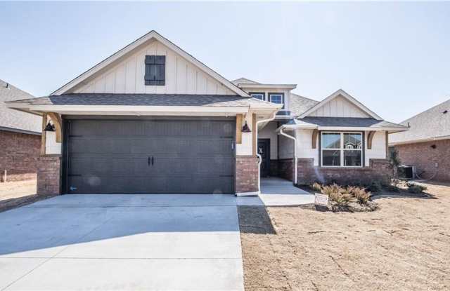Luxury 4 Bedroom 2 Bathroom Home in Deer Creek Schools with Neighborhood Pool/Park Gallery 1