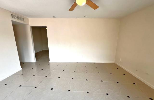 2501 E DAHLIA Drive Gallery 4