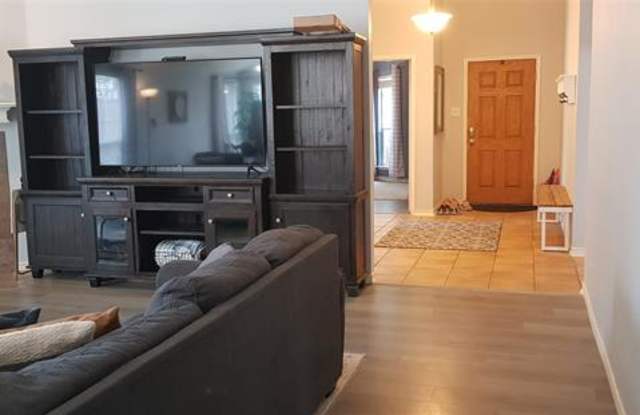 15525 Western Trail Gallery 4