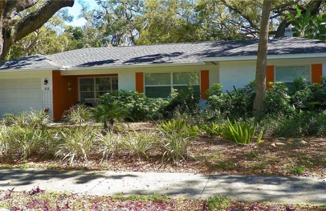 525 BROADWAY - 525 Broadway, Dunedin, FL 34698