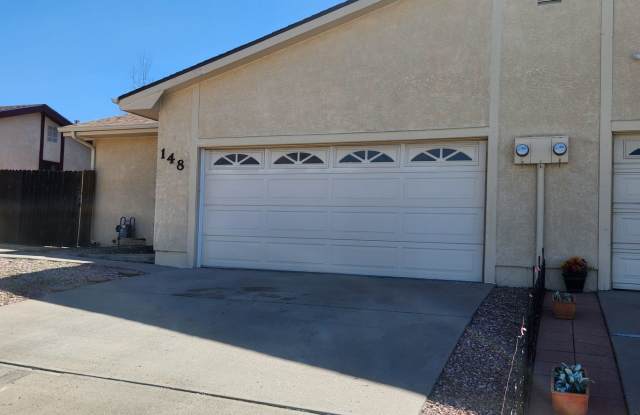 ALL PROSPECTIVE TENANTS MUST SUBMIT A $58 NON-REFUNDABLE APPLICATION FEE PER APPLICANT ONLINE AND BE PRE-QUALIFIED PRIOR TO ANY SHOWINGS photos photos