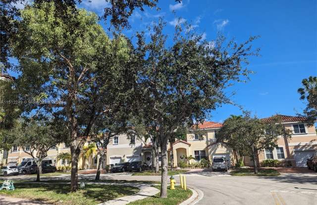 16915 SW 34th St - 16915 Southwest 34th Street, Miramar, FL 33027