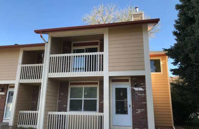 Spacious 3 bedroom fully remodeled townhome located in Northglenn - 11604 Community Center Drive, Northglenn, CO 80233