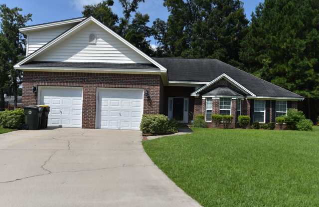 Single family home with large fenced in backyard photos photos