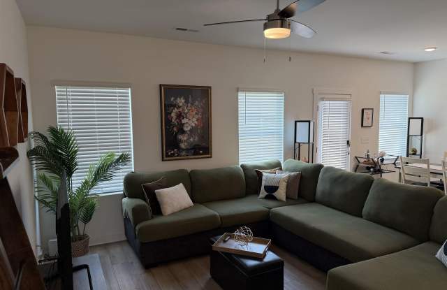 7559 Discovery Point Drive Gallery 2