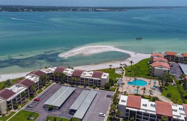 865 S Gulfview Blvd photos photos