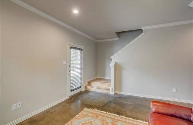 8804 Tudor Place Gallery 4