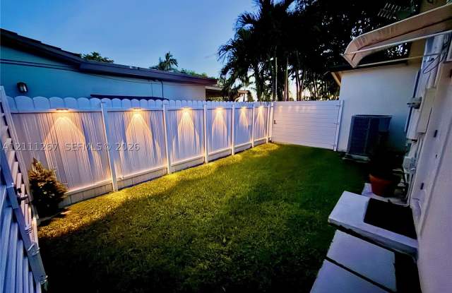 3540 SW 123rd Ct Gallery 1