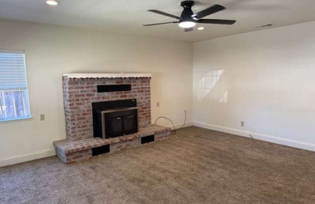 Cozy 3-Bedroom Home for Rent in Tracy! Gallery 4