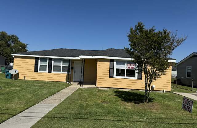 2407 Claire Ave photos photos