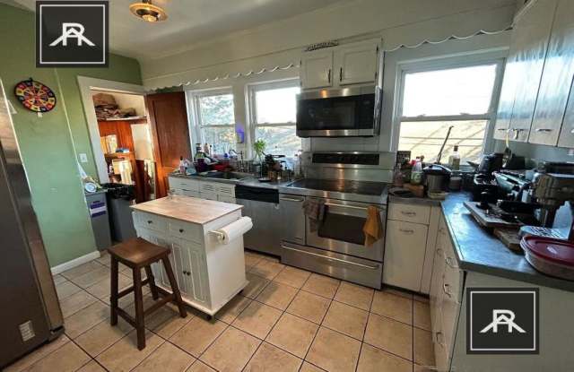 236 Commonwealth Ave. photos photos