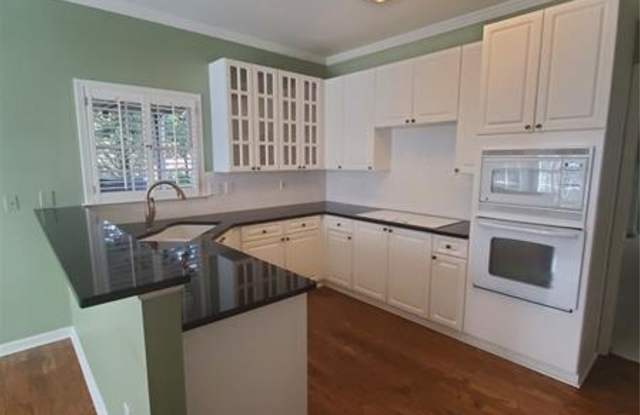 1869 Childers Place NE Gallery 4