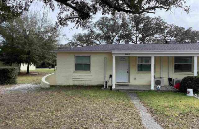 104 Ellis Dr photos photos