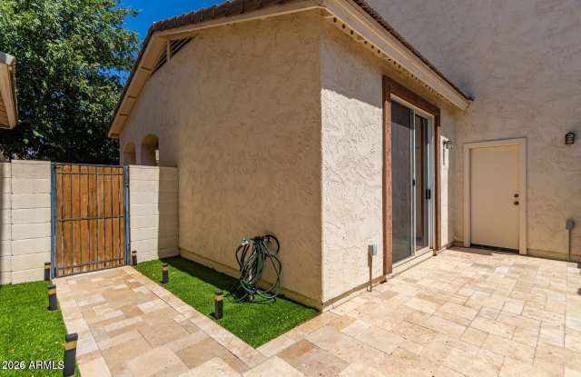 4334 E CARLA VISTA Drive Gallery 3