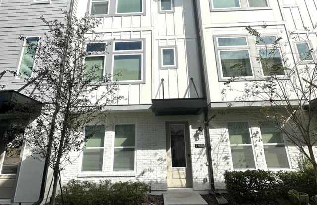 Luxury 3 story townhouse in the heart of Laureate Park photos photos