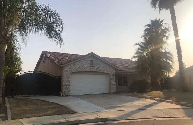 Beautiful NW Bakersfield Home with Lake Access!! photos photos