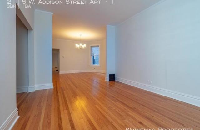 2116 W. Addison Street Apt. Gallery 4