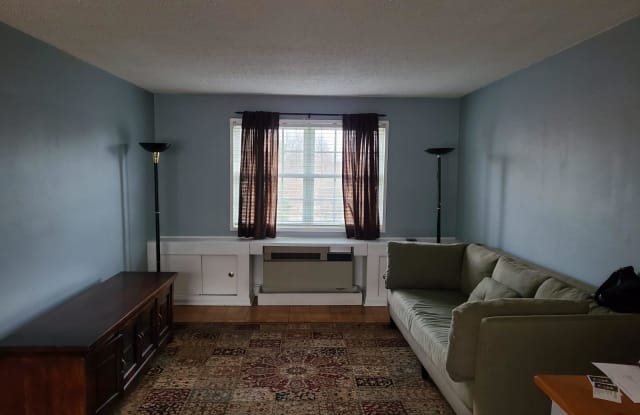 1708 W ABINGDON DRIVE - 1708 W Abingdon Dr, Alexandria, VA 22314