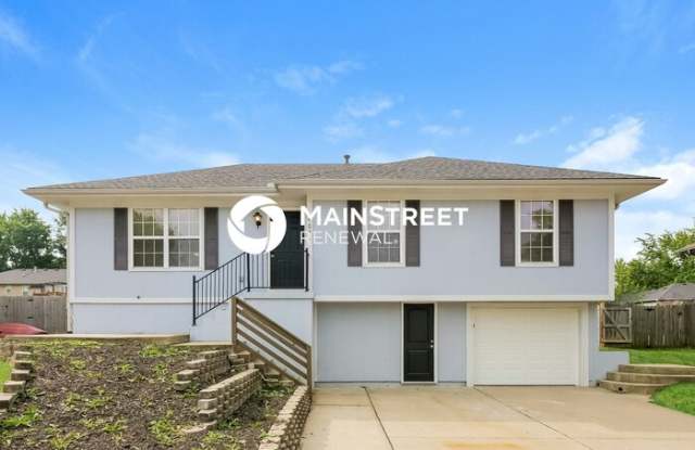 407 Willow Street - 407 Willow Street, Peculiar, MO 64078